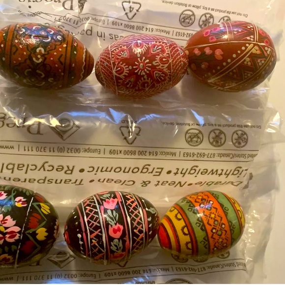 Vintage Ukraine Wooden Eggs Hand Painted Pysanky Easter Eggs 6 Eggs Set - Picture 4 of 4